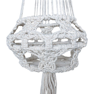 Detail view of the tahlia white macrame plant hanger