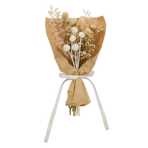 Full view of the dried flower bouquet