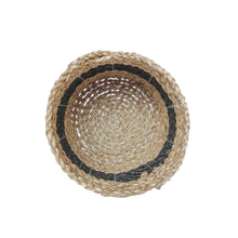 Inside view of the small black basket small size