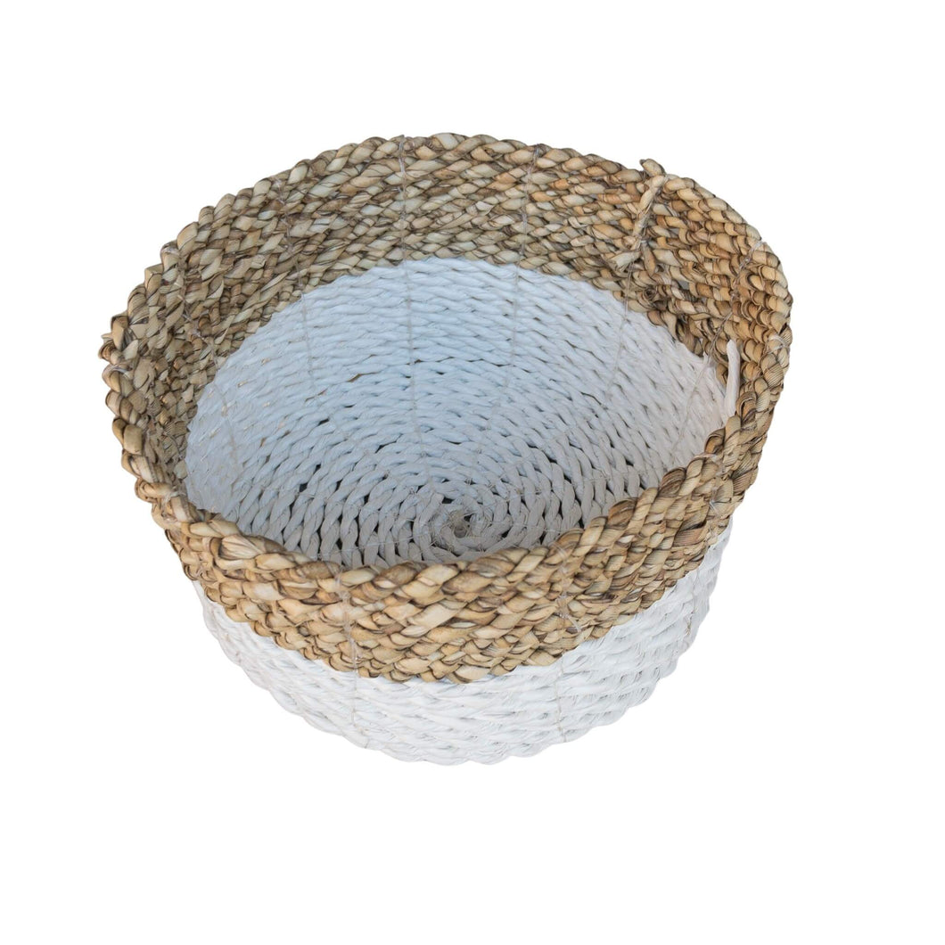 Small size white low baskets